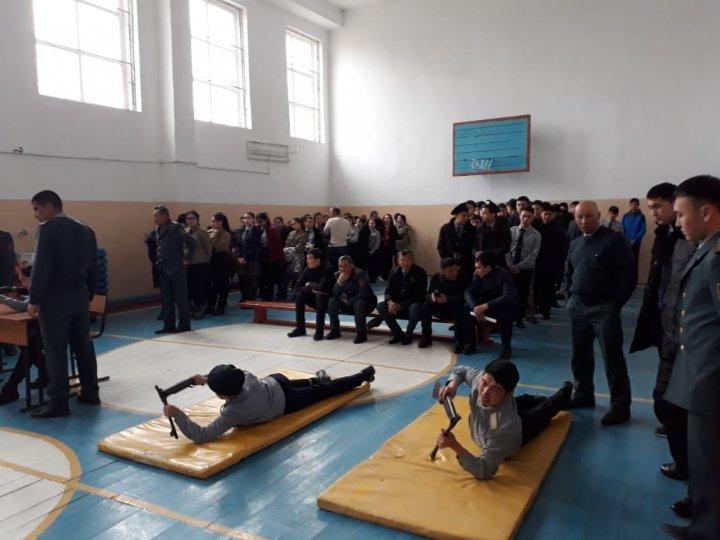 Мектебімізде "Кеңес әскерінің Ауғанстан жерінен шығарылғанына 30жыл болуына орай" "ЖАС САРБАЗ" патриоттық клубтар арасында пневматикалық винтовкадан оқ атудан аудандық жарыс өткізілді.
