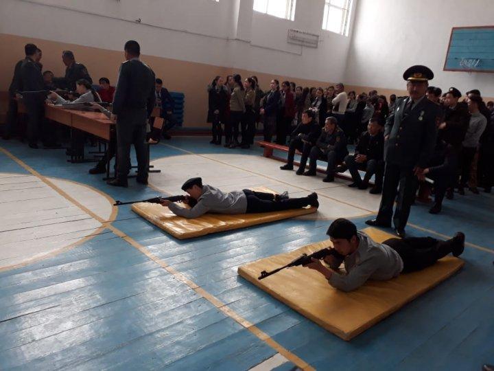 Мектебімізде "Кеңес әскерінің Ауғанстан жерінен шығарылғанына 30жыл болуына орай" "ЖАС САРБАЗ" патриоттық клубтар арасында пневматикалық винтовкадан оқ атудан аудандық жарыс өткізілді.