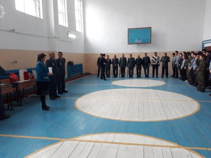 Мектебімізде "Кеңес әскерінің Ауғанстан жерінен шығарылғанына 30жыл болуына орай" "ЖАС САРБАЗ" патриоттық клубтар арасында пневматикалық винтовкадан оқ атудан аудандық жарыс өткізілді.