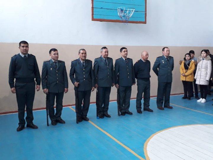 Мектебімізде "Кеңес әскерінің Ауғанстан жерінен шығарылғанына 30жыл болуына орай" "ЖАС САРБАЗ" патриоттық клубтар арасында пневматикалық винтовкадан оқ атудан аудандық жарыс өткізілді.