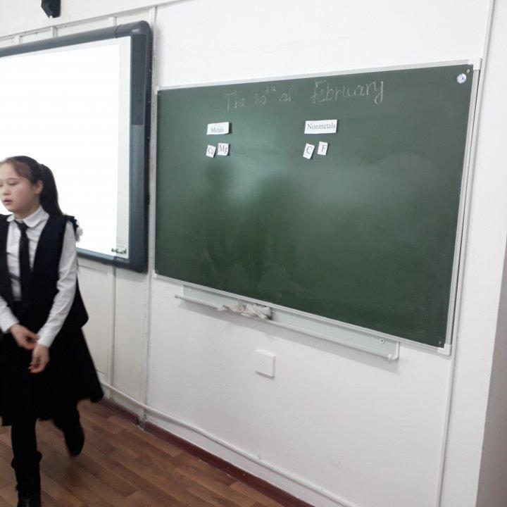 Семинар. Ашық сабақ. "Металдар және бейметалдар"  8 'А' сынып. Унербекова Ж.  Химия пәнінің мұғалімі #семинар  #химия