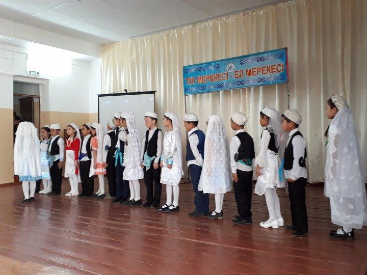 "Тіл мерекесі - ел мерекесі"