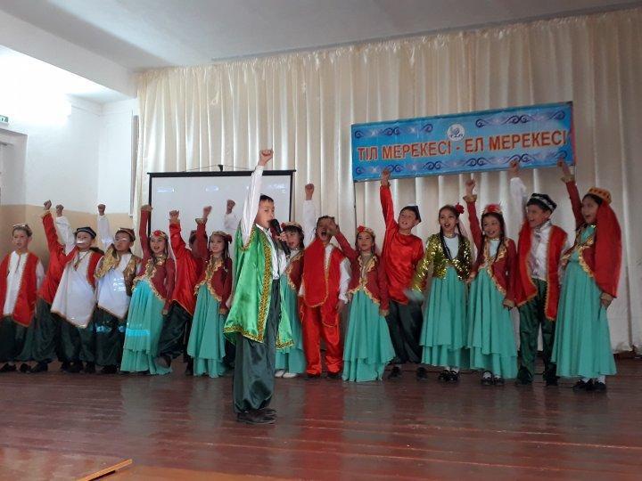 "Тіл мерекесі - ел мерекесі"